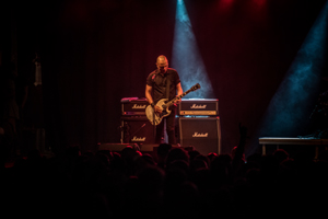 Sjock Danko Jones, foto 26, foto's door Luc Luyten - FrontView Magazine