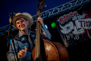 Sjock Drugstore Cowboys, picture 1, photographed by Luc Luyten - FrontView Magazine