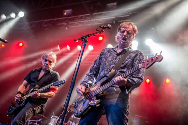 Sjock Radio Birdman, picture 1, photographed by Luc Luyten - FrontView Magazine