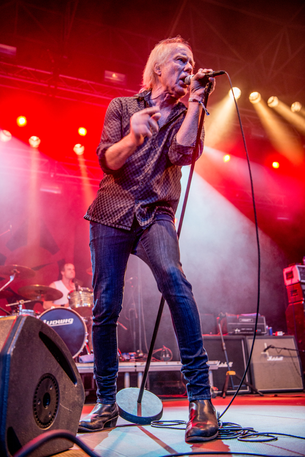 Sjock Radio Birdman, picture 5, photographed by Luc Luyten - FrontView Magazine