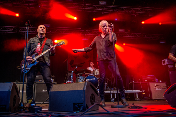 Sjock Radio Birdman, picture 7, photographed by Luc Luyten - FrontView Magazine