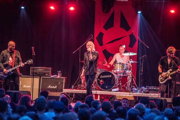 Sjock Radio Birdman, picture 24, photographed by Luc Luyten - FrontView Magazine