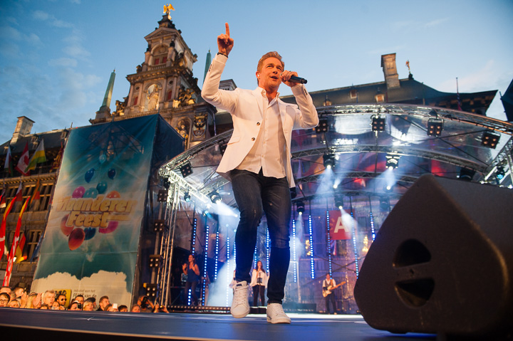 Christoff @ Vlaanderen Feest Antwerpen, picture 2, photographed by Dimitri Vanlommel - FrontView Magazine