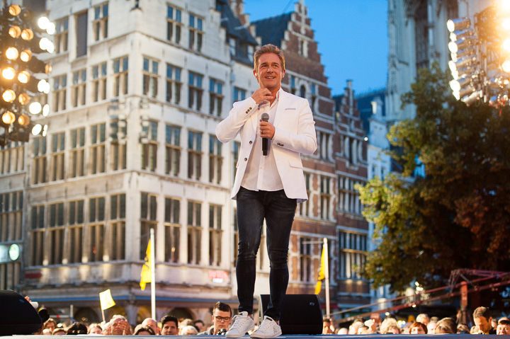 Christoff @ Vlaanderen Feest Antwerpen, picture 8, photographed by Dimitri Vanlommel - FrontView Magazine