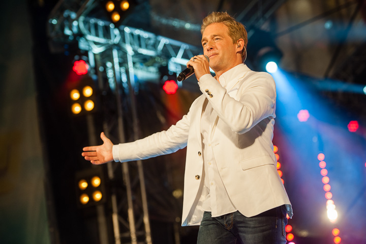 Christoff @ Vlaanderen Feest Antwerpen, picture 32, photographed by Dimitri Vanlommel - FrontView Magazine