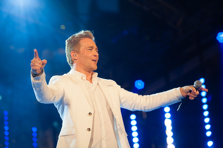 Christoff @ Vlaanderen Feest Antwerpen, picture 36, photographed by Dimitri Vanlommel - FrontView Magazine