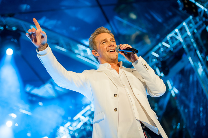 Christoff @ Vlaanderen Feest Antwerpen, picture 39, photographed by Dimitri Vanlommel - FrontView Magazine