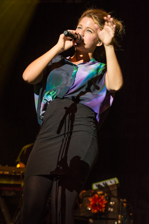 Selah Sue @ Bospop, foto 10, foto's door Erwin Evrard - FrontView Magazine