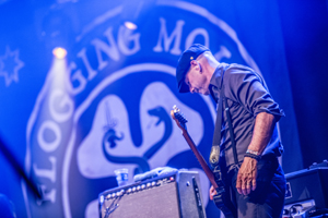 Sjock Flogging Molly, foto 11, foto's door Luc Luyten - FrontView Magazine