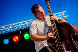 Sjock Mike Bell and the Belltones, picture 7, photographed by Luc Luyten - FrontView Magazine