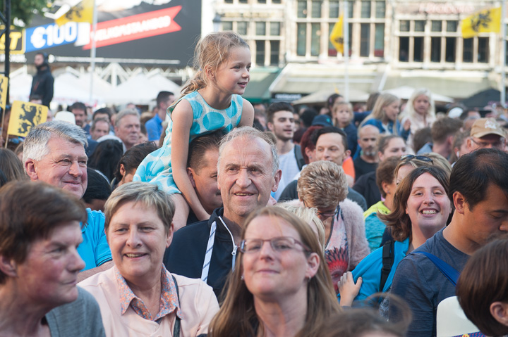 Vlaanderen Feest @ Grote Mart - Antwerpen, foto 4, foto's door Dimitri Vanlommel - FrontView Magazine