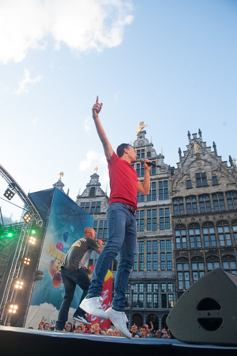 Vlaanderen Feest @ Grote Mart - Antwerpen, foto 49, foto's door Dimitri Vanlommel - FrontView Magazine