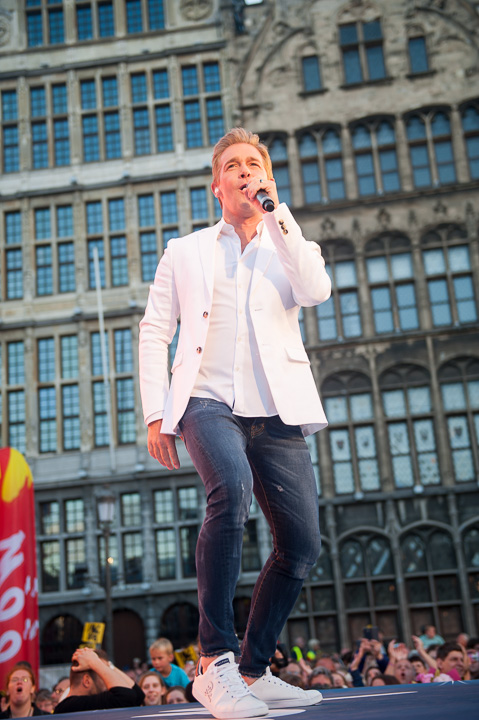 Vlaanderen Feest @ Grote Mart - Antwerpen, foto 69, foto's door Dimitri Vanlommel - FrontView Magazine
