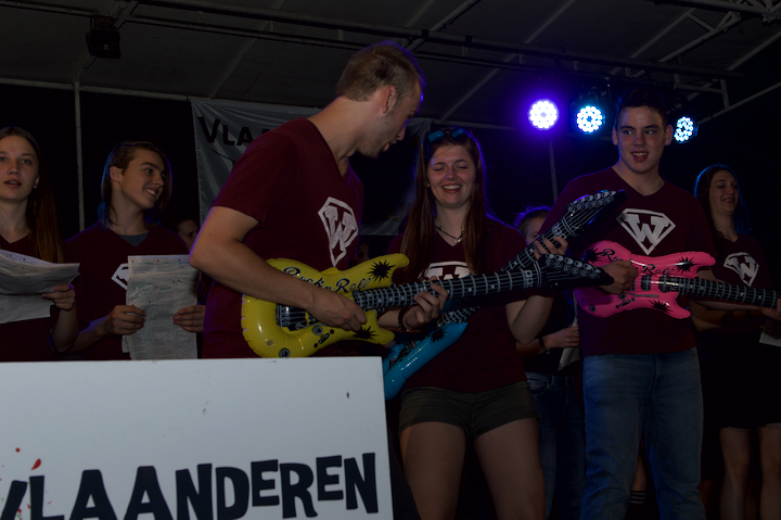 Vlaanderen Zingt Mechelen 2016 @ Markt Mechelen, picture 15, photographed by Bart Baevegems - FrontView Magazine