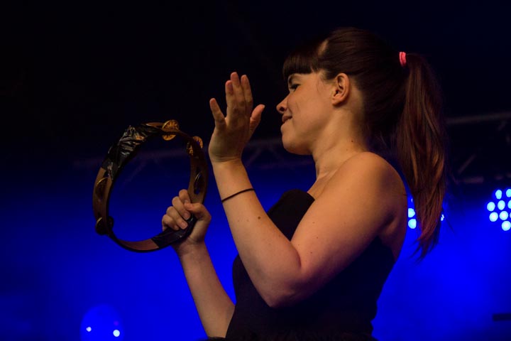 Lady Linn & her magnificent seven @ engie parkies, picture 5, photographed by Dieter  Boone - FrontView Magazine