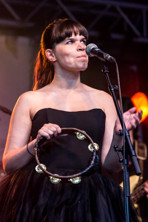 Lady Linn & her magnificent seven @ engie parkies, picture 15, photographed by Dieter  Boone - FrontView Magazine