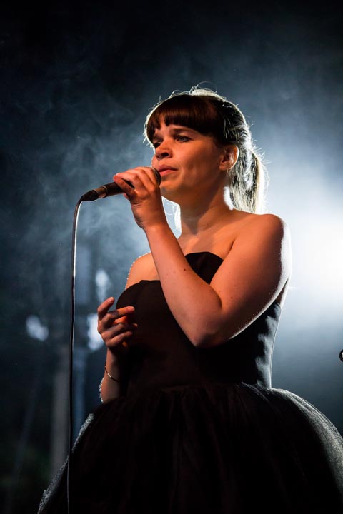 Lady Linn & her magnificent seven @ engie parkies, picture 18, photographed by Dieter  Boone - FrontView Magazine