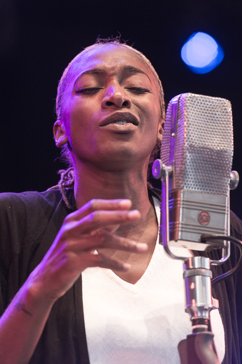 ALA.NI @ Gent Jazz 2016, picture 2, photographed by Jan van Hecke - FrontView Magazine