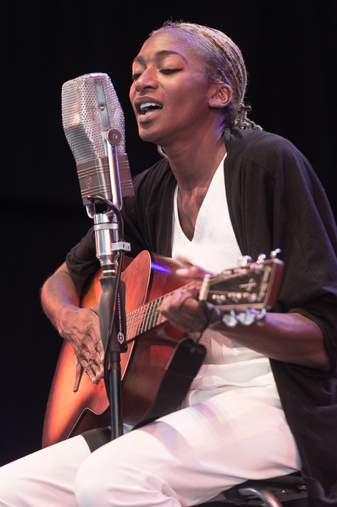 ALA.NI @ Gent Jazz 2016, picture 4, photographed by Jan van Hecke - FrontView Magazine
