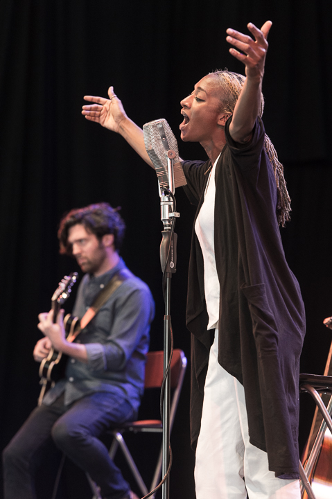 ALA.NI @ Gent Jazz 2016, picture 9, photographed by Jan van Hecke - FrontView Magazine
