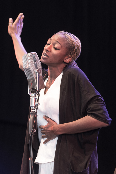 ALA.NI @ Gent Jazz 2016, picture 14, photographed by Jan van Hecke - FrontView Magazine