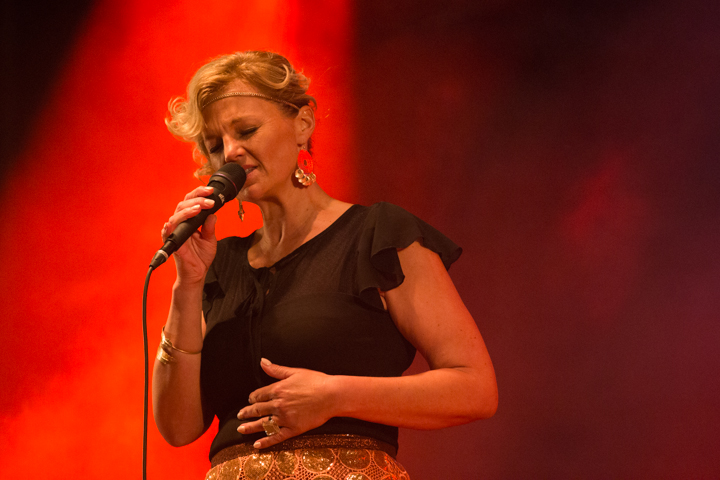 Barbara Dex & Buscemi @ Gentse Feesten Sint Baafsplein, picture 17, photographed by Dieter  Boone - FrontView Magazine