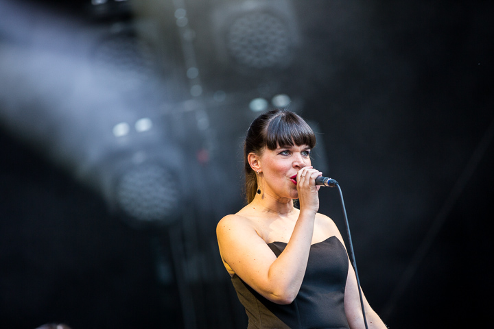 Lady Linn & Her Magnificent Seven @ Beleuvenissen 2016, picture 6, photographed by Kurt Jacobs - FrontView Magazine