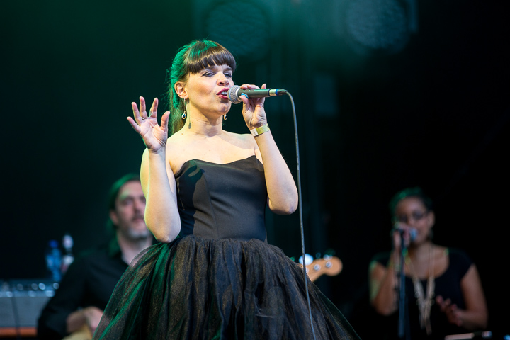 Lady Linn & Her Magnificent Seven @ Beleuvenissen 2016, picture 14, photographed by Kurt Jacobs - FrontView Magazine