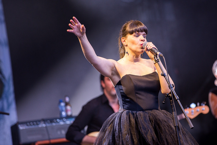 Lady Linn & Her Magnificent Seven @ Beleuvenissen 2016, picture 21, photographed by Kurt Jacobs - FrontView Magazine