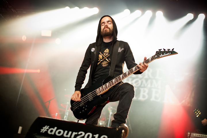 Regarde Les Hommes Tomber @ Dour Festival 2016, picture 3, photographed by Magali Decamps - FrontView Magazine
