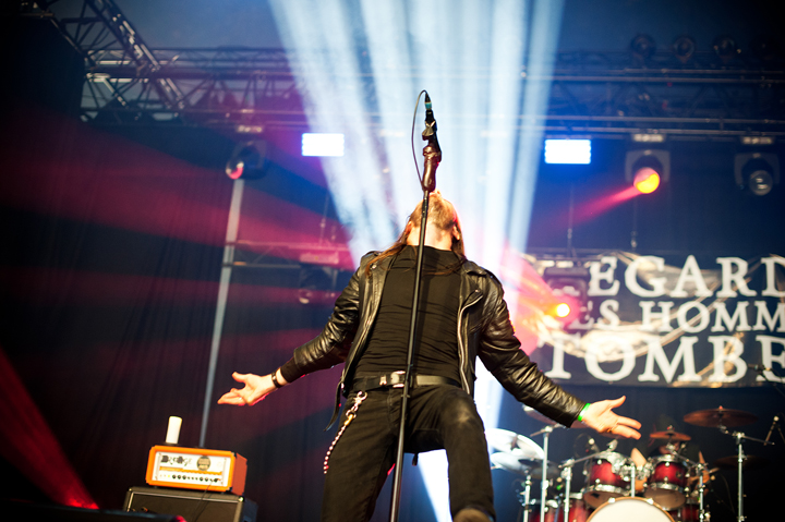 Regarde Les Hommes Tomber @ Dour Festival 2016, picture 4, photographed by Magali Decamps - FrontView Magazine