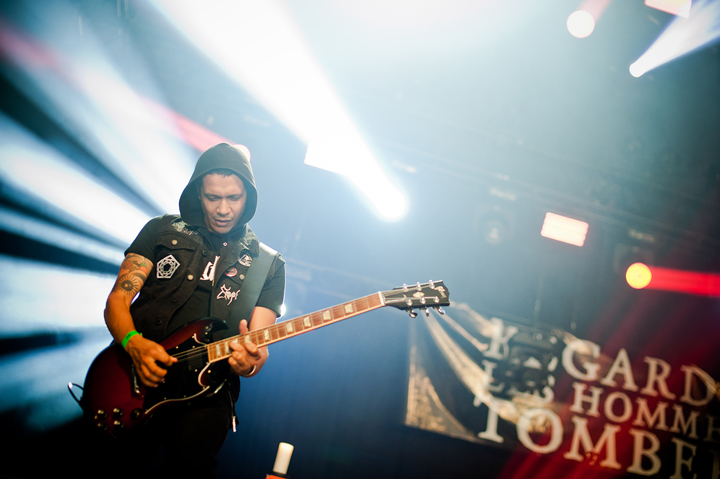Regarde Les Hommes Tomber @ Dour Festival 2016, picture 7, photographed by Magali Decamps - FrontView Magazine
