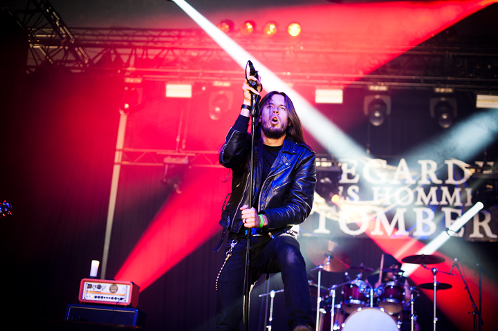 Regarde Les Hommes Tomber @ Dour Festival 2016, picture 8, photographed by Magali Decamps - FrontView Magazine