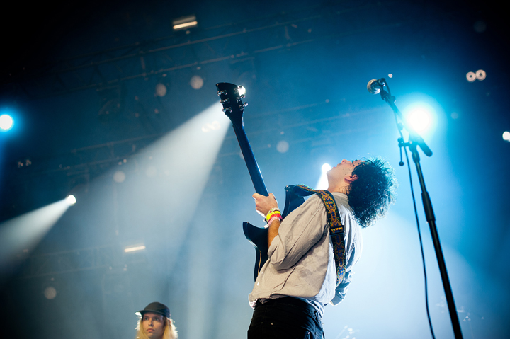 Fews @ Dour Festival 2016, picture 3, photographed by Magali Decamps - FrontView Magazine