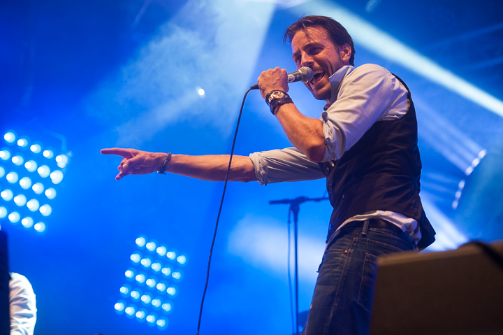 Radio Guga @ Gentse Feesten - Sint Baafsplein, picture 42, photographed by Dimitri Vanlommel - FrontView Magazine