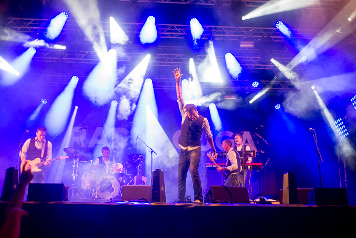 Radio Guga @ Gentse Feesten - Sint Baafsplein, picture 66, photographed by Dimitri Vanlommel - FrontView Magazine