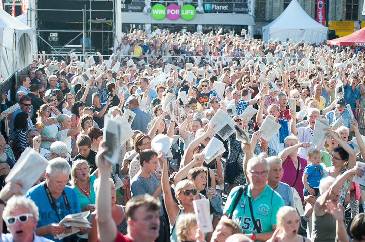 Vlaanderen zingt @ Gentse Feesten - Sint Baafsplein, picture 9, photographed by Dimitri Vanlommel - FrontView Magazine
