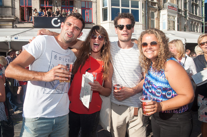 Vlaanderen zingt @ Gentse Feesten - Sint Baafsplein, picture 17, photographed by Dimitri Vanlommel - FrontView Magazine