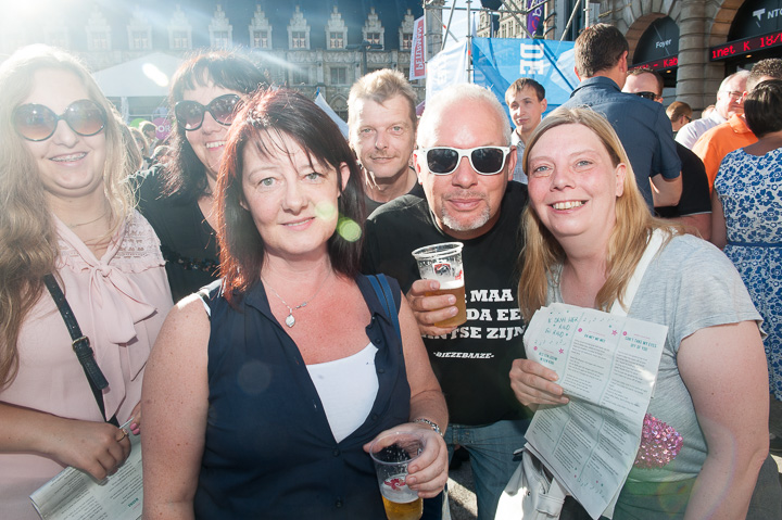Vlaanderen zingt @ Gentse Feesten - Sint Baafsplein, picture 21, photographed by Dimitri Vanlommel - FrontView Magazine