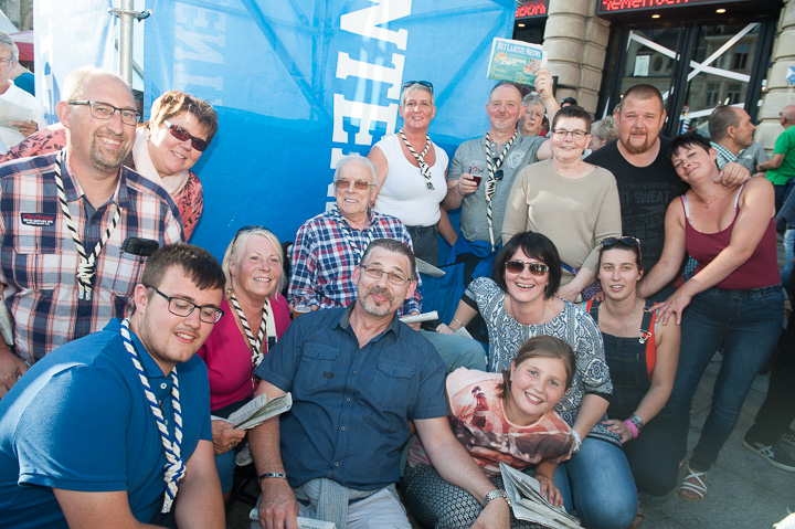 Vlaanderen zingt @ Gentse Feesten - Sint Baafsplein, picture 25, photographed by Dimitri Vanlommel - FrontView Magazine