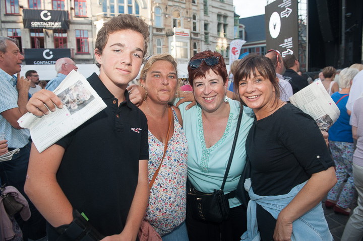 Vlaanderen zingt @ Gentse Feesten - Sint Baafsplein, picture 64, photographed by Dimitri Vanlommel - FrontView Magazine