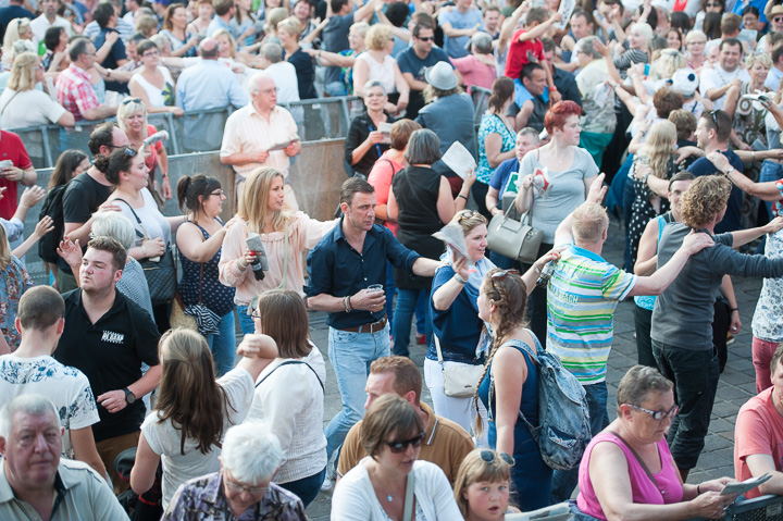 Vlaanderen zingt @ Gentse Feesten - Sint Baafsplein, picture 76, photographed by Dimitri Vanlommel - FrontView Magazine