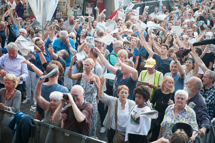 Vlaanderen zingt @ Gentse Feesten - Sint Baafsplein, picture 83, photographed by Dimitri Vanlommel - FrontView Magazine
