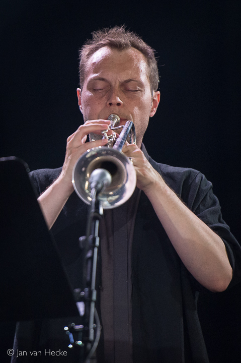 Carate Urio Orchestra @ Gent Jazz 2016, picture 9, photographed by Jan van Hecke - FrontView Magazine