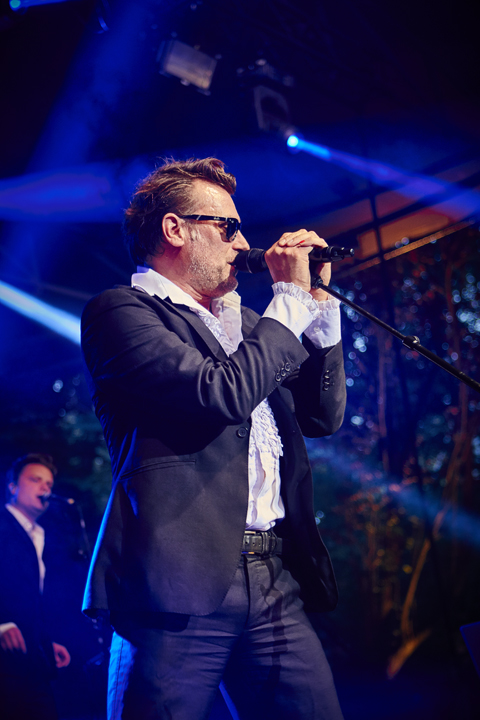 Daan @ Openluchttheater Rivierenhof, picture 1, photographed by Frederik Strobbe - FrontView Magazine