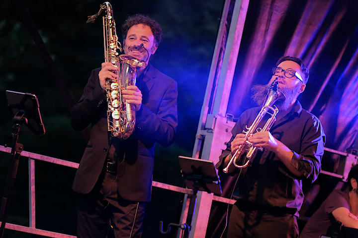Lady Linn And Her Magnificent Seven @ Engie Parkies Kapellen, picture 10, photographed by James Van Roosbroeck - FrontView Magazine