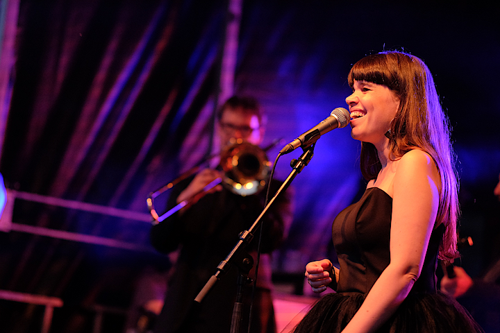 Lady Linn And Her Magnificent Seven @ Engie Parkies Kapellen, picture 11, photographed by James Van Roosbroeck - FrontView Magazine