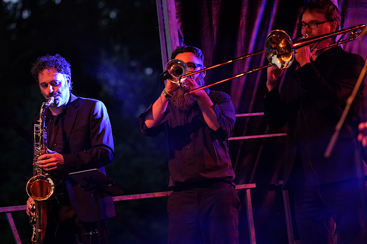 Lady Linn And Her Magnificent Seven @ Engie Parkies Kapellen, picture 12, photographed by James Van Roosbroeck - FrontView Magazine