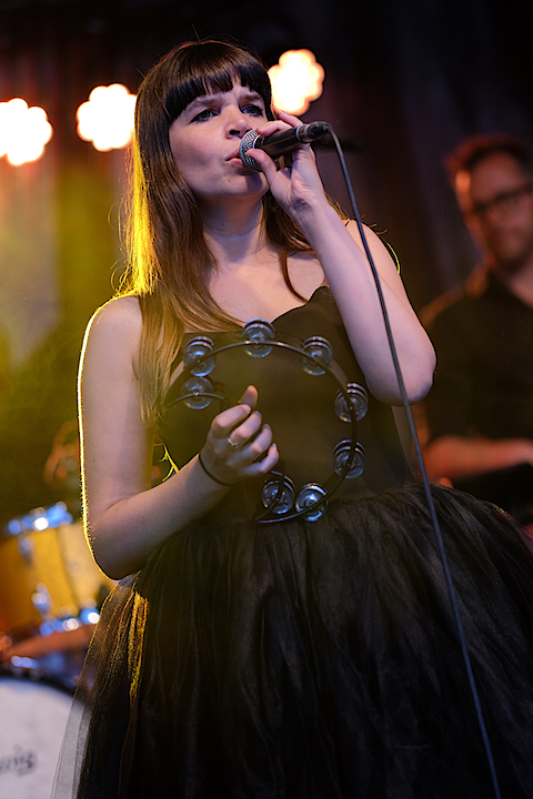 Lady Linn And Her Magnificent Seven @ Engie Parkies Kapellen, picture 42, photographed by James Van Roosbroeck - FrontView Magazine