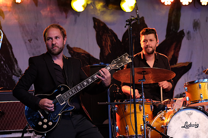 Lady Linn And Her Magnificent Seven @ Engie Parkies Kapellen, picture 44, photographed by James Van Roosbroeck - FrontView Magazine